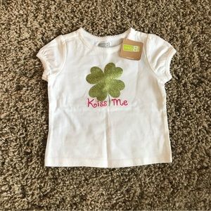 ☘️ NWT - short sleeve graphic tee 18-24 mo ☘️